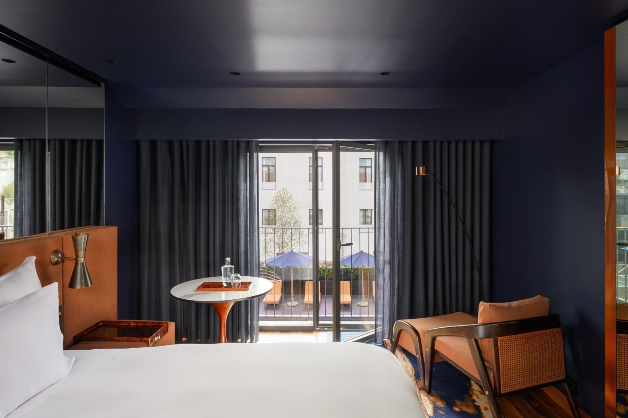 Forte De Gaia, Autograph Collection ヴィラ・ノヴァ・デ・ガイア エクステリア 写真 A room at the Hotel Indigo Paris Montmartre