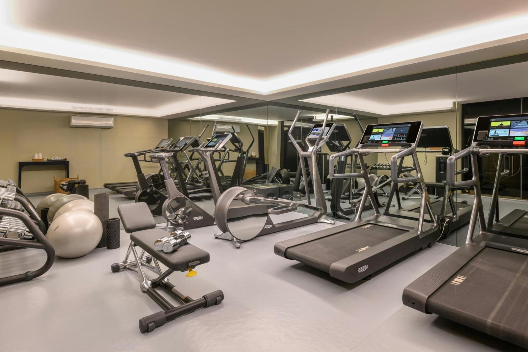 Forte De Gaia, Autograph Collection ヴィラ・ノヴァ・デ・ガイア エクステリア 写真 The gym at the hotel