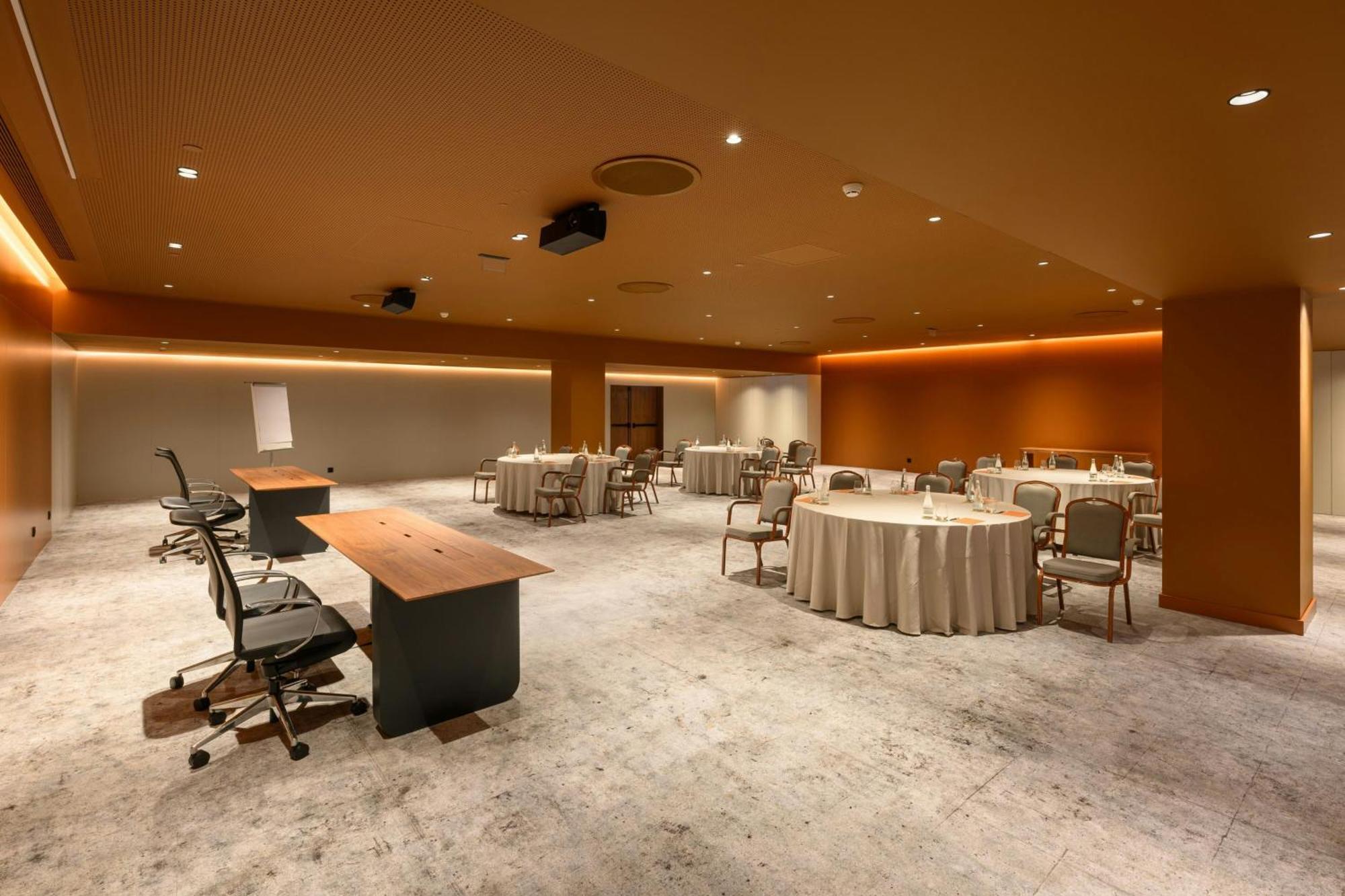 Forte De Gaia, Autograph Collection ヴィラ・ノヴァ・デ・ガイア エクステリア 写真 The meeting room